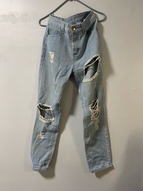 SHEIN Light Blue Distressed Slim Straight Men’s Jeans